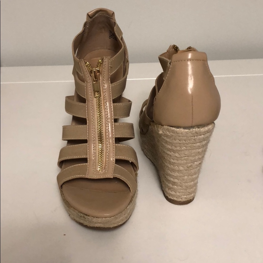Steve Madden Nude Wedges, Size 8